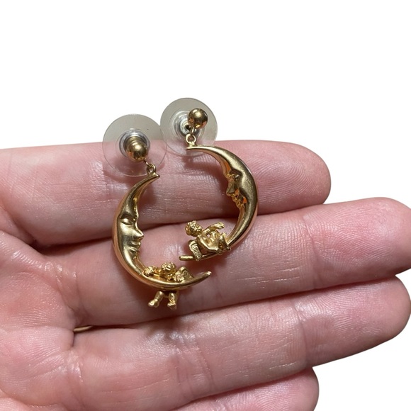 Vintage Cherub Moon Earrings 14k Crescent Dangle Earrings Cherubs 14k Gold - Picture 3 of 15